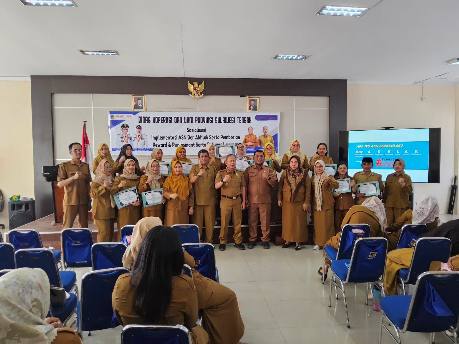 Dinas Koperasi dan UKM Sulteng Gelar Sosialisasi ASN BerAKHLAK, Penguatan Kinerja dan Apresiasi Pegawai