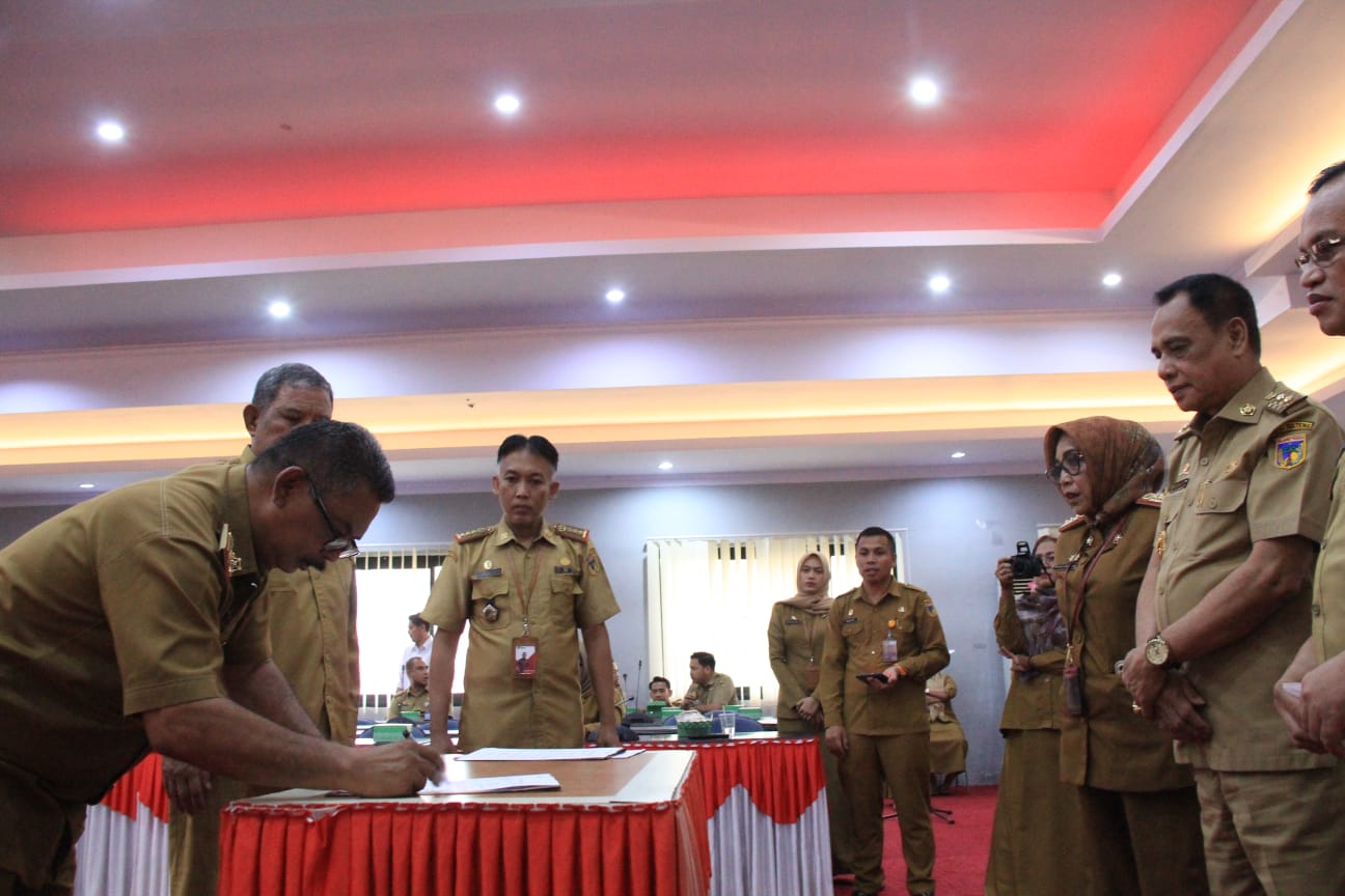 Wagub Saksikan Serah Terima Jabatan (SERTIJAB) JPT Pratama Lingkup Pemerintah Provinsi Sulawesi Tengah, Meneruskan Harapan Gubernur
