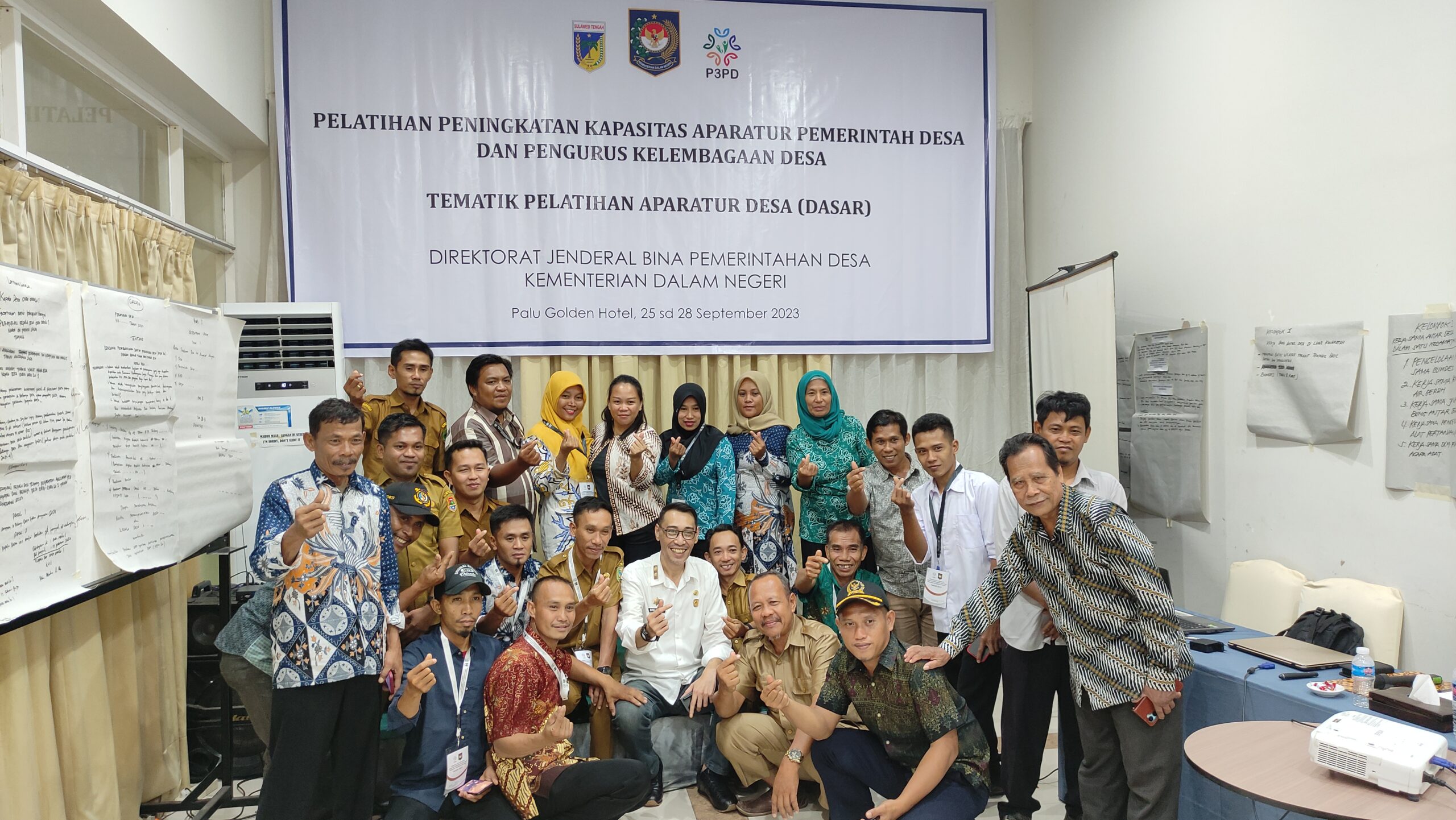 Kepala Dinas Koperasi UKM Provinsi Sulawesi Tengah Membagikan Wawasan Kewirausahaan Desa dan Pengembangan BUM Desa