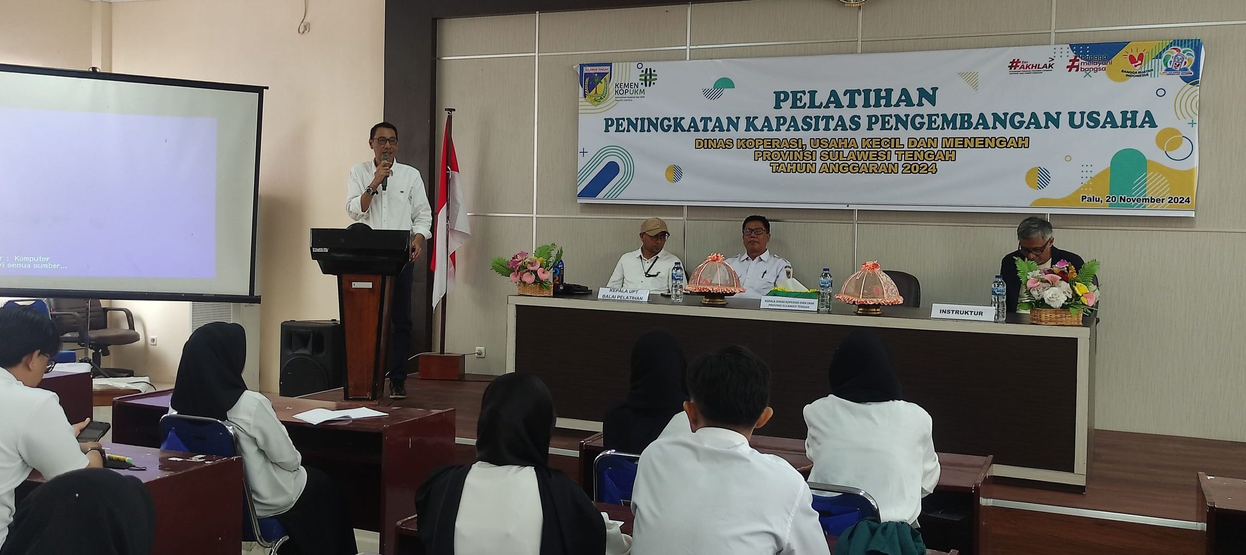 Bekali Generasi Muda dengan Keterampilan Bisnis: Pelatihan Peningkatan Kapasitas Usaha Dibuka
