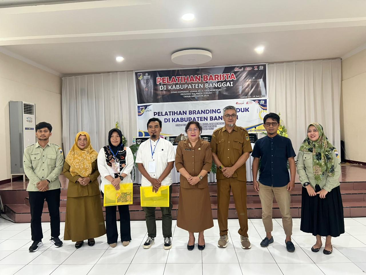 Dinas Koperasi Dan UKM Provinsi Sulteng Gelar Pelatihan Branding Dan Pelatihan Barista Bagi Pelaku Usaha di Kabupaten Banggai
